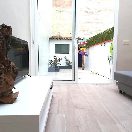 Mazi Apartments Chic Badalona Buitenkant foto